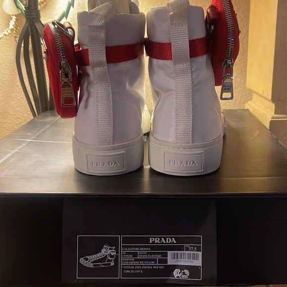 Prada sneaker size 37.5 - Picture 4 of 4